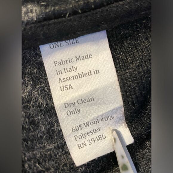Natalia Romano Cape Poncho Wrap Gray Wool Blend Faux Fur OS - Picture 5 of 5